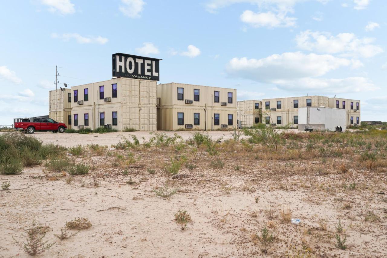 The Resource Inn -Big Lake Tx Eksteriør billede